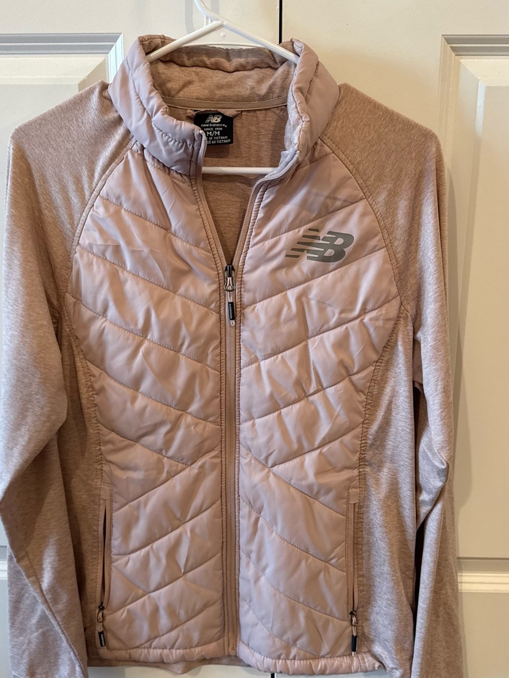 New Balance Women's Pale Pink Quilted Hybrid Jacket